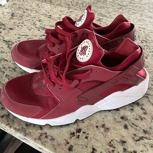 Maroon Nike Air Hurache